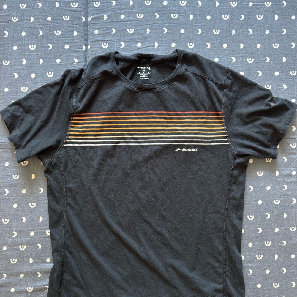 Brooks Men's Dark Gray Tee with Multicolor Stripes